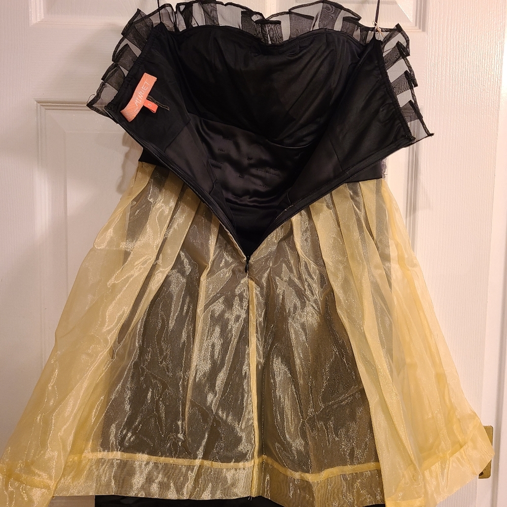 Party Dress - Picture 9 of 10
